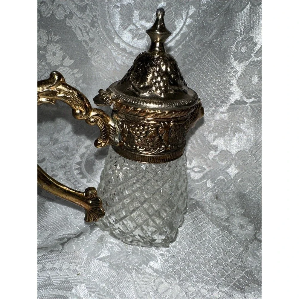 Vintage Raimond Glass Pourer